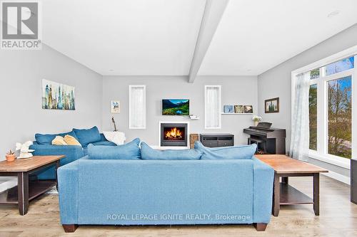 1455 Berkshire Drive, Kingston, ON - Indoor Photo Showing Living Room With Fireplace