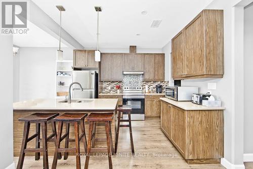 1455 Berkshire Drive, Kingston, ON - Indoor Photo Showing Kitchen With Upgraded Kitchen