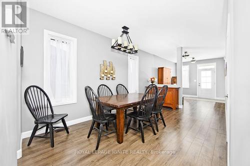 1455 Berkshire Drive, Kingston, ON - Indoor Photo Showing Dining Room