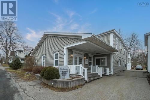 32 & 28 Parish Street, Mahone Bay, NS 