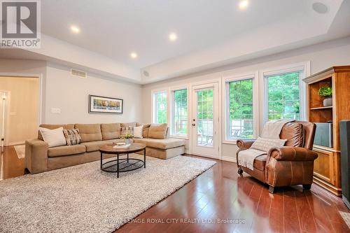 11 Valley Road, Guelph (Village), ON - Indoor Photo Showing Living Room