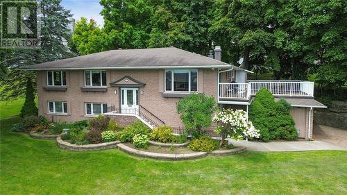 14 Rockcliffe Road, Brockville, ON - Outdoor