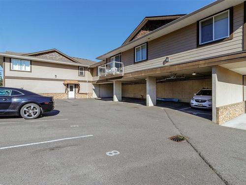 6-8 White St, Ladysmith, BC - Outdoor With Balcony