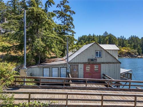 1201 Port Washington Rd, Pender Island, BC 