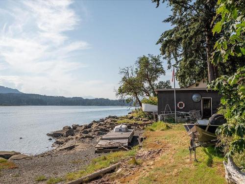 4960 Reiber Rd, Ladysmith, BC 