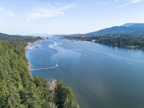 4960 Reiber Rd, Ladysmith, BC 