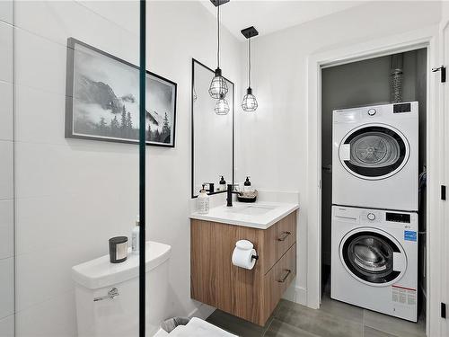 415-515 Chatham St, Victoria, BC - Indoor Photo Showing Laundry Room