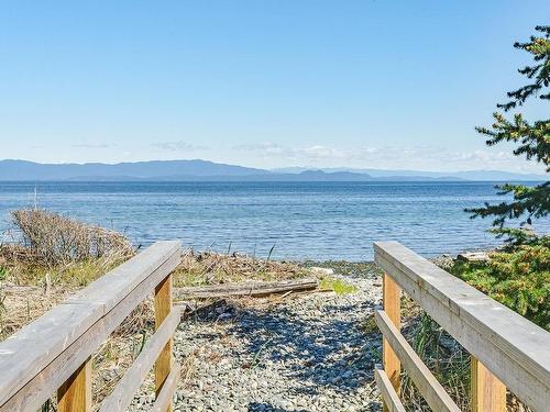 52-6050 Island Hwy West, Qualicum Beach, BC 