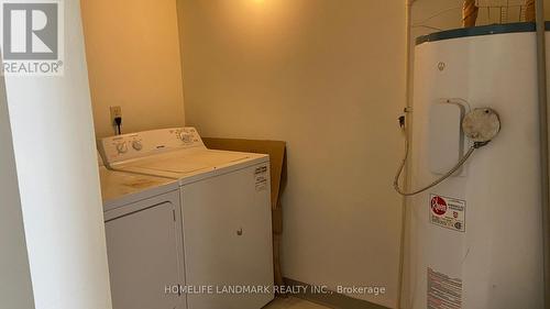 1204 - 4725 Sheppard Avenue E, Toronto (Agincourt South-Malvern West), ON - Indoor Photo Showing Laundry Room