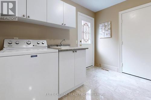 2 Casson Place, Markham (Unionville), ON - Indoor Photo Showing Laundry Room