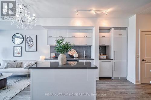 1115 - 8081 Birchmount Road, Markham (Unionville), ON - Indoor Photo Showing Kitchen