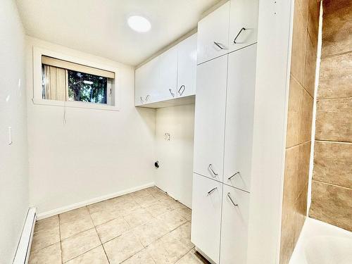 Laundry room - A-552 Rue Principale, Laval (Sainte-Dorothée), QC - Indoor Photo Showing Other Room