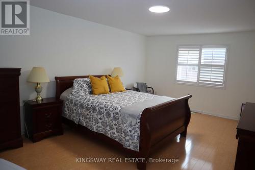 3463 Angel Pass Drive, Mississauga (Churchill Meadows), ON - Indoor Photo Showing Bedroom