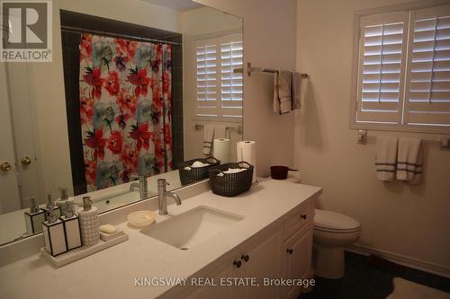 3463 Angel Pass Drive, Mississauga (Churchill Meadows), ON - Indoor Photo Showing Bathroom