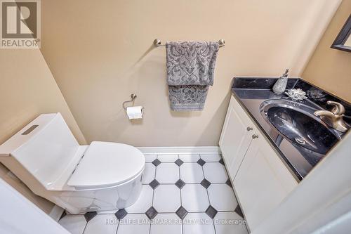 2045 Joshuas Creek Drive, Oakville (Iroquois Ridge North), ON - Indoor Photo Showing Bathroom