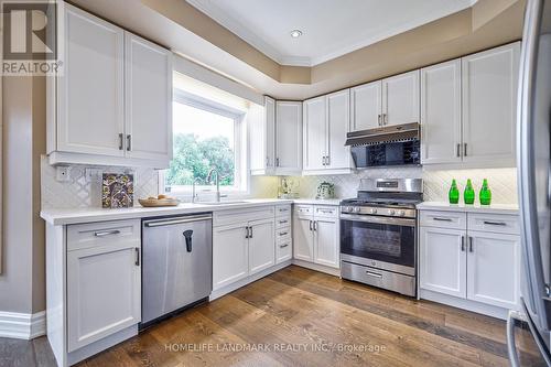 2045 Joshuas Creek Drive, Oakville (Iroquois Ridge North), ON - Indoor Photo Showing Kitchen