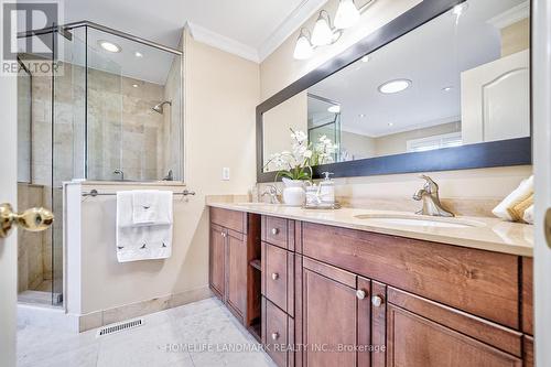 2045 Joshuas Creek Drive, Oakville (Iroquois Ridge North), ON - Indoor Photo Showing Bathroom