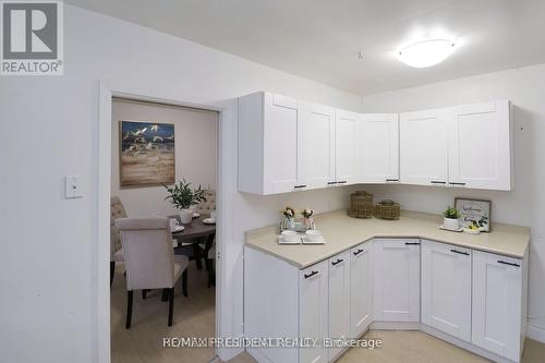 46 Trillium Crescent, London, ON - Indoor Photo Showing Kitchen