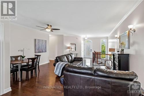 7344 Blue Water Crescent, Ottawa, ON - Indoor Photo Showing Living Room