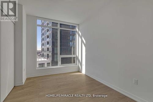 821E - 8868 Yonge Street, Richmond Hill, ON - Indoor Photo Showing Other Room