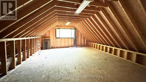 7 Beach Road, Oro-Medonte, ON - Indoor Photo Showing Other Room