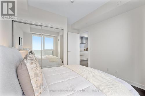 3108 - 2221 Yonge Street, Toronto (Mount Pleasant West), ON - Indoor Photo Showing Bedroom