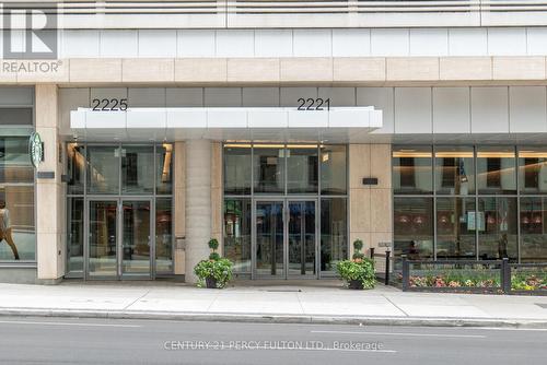 3108 - 2221 Yonge Street, Toronto (Mount Pleasant West), ON - 