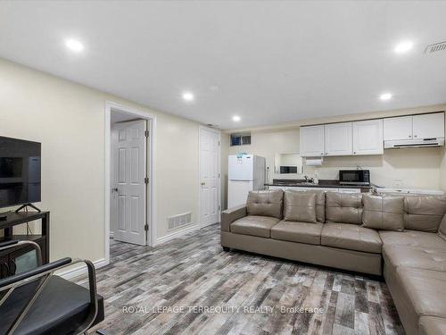 69 Shady Pine Circ, Brampton, ON - Indoor