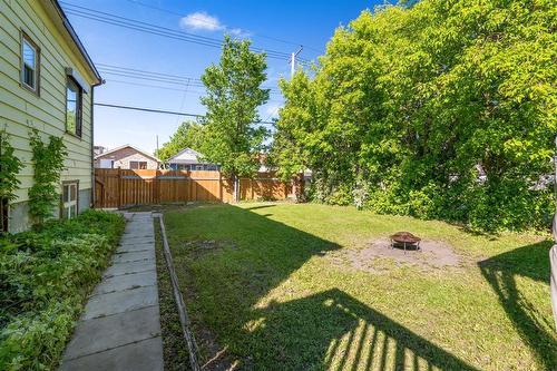 802 Alexander Avenue, Winnipeg, MB - Outdoor