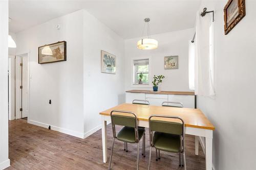 802 Alexander Avenue, Winnipeg, MB - Indoor Photo Showing Dining Room