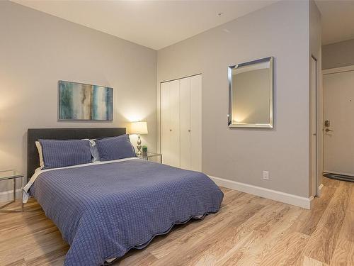 108-595 Pandora Ave, Victoria, BC - Indoor Photo Showing Bedroom