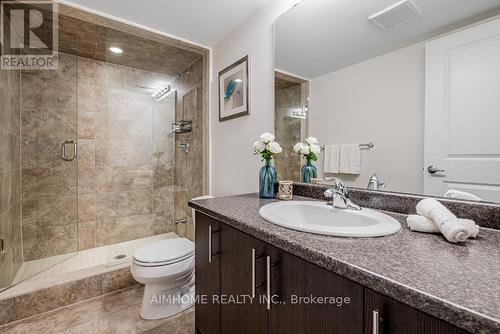 20 Mcgurran Lane, Richmond Hill, ON - Indoor Photo Showing Bathroom