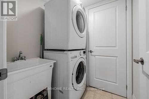 20 Mcgurran Lane, Richmond Hill, ON - Indoor Photo Showing Laundry Room