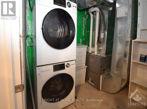 6 - 17 Marlborough Avenue, Ottawa, ON - Indoor Photo Showing Laundry Room