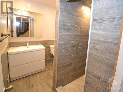 17 Marlborough Avenue Unit#6, Ottawa, ON - Indoor Photo Showing Bathroom