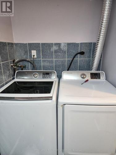 2480 Strathmore Crescent, Mississauga (Central Erin Mills), ON - Indoor Photo Showing Laundry Room