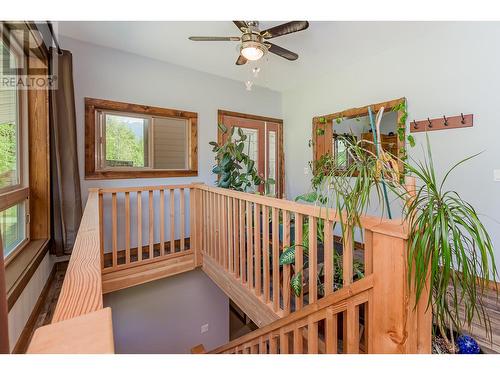 2510 Samuelson Road, Sicamous, BC - Indoor Photo Showing Other Room