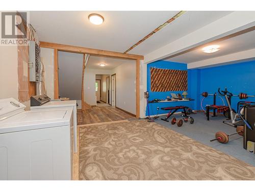 2510 Samuelson Road, Sicamous, BC - Indoor Photo Showing Laundry Room