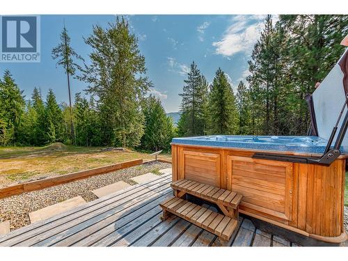 2510 Samuelson Road, Sicamous, BC - Outdoor With Above Ground Pool