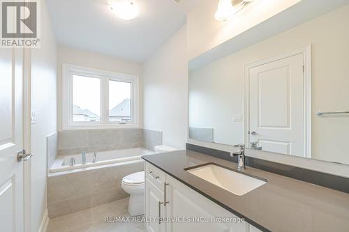 29 Bermondsey Way E, Brampton (Bram West), ON - Indoor Photo Showing Bathroom