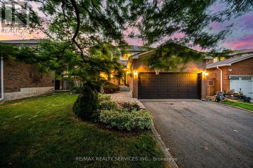 1438 Winterbourne Drive, Oakville (Clearview), ON - Outdoor