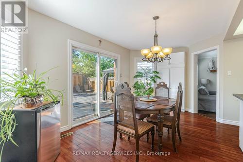 1438 Winterbourne Drive, Oakville (Clearview), ON - Indoor Photo Showing Dining Room