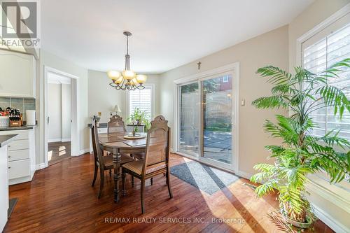 1438 Winterbourne Drive, Oakville (Clearview), ON - Indoor Photo Showing Dining Room