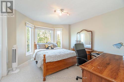 1438 Winterbourne Drive, Oakville (Clearview), ON - Indoor Photo Showing Bedroom