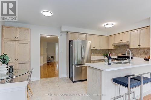 5975 Castlepine Drive, Mississauga (Churchill Meadows), ON - Indoor Photo Showing Kitchen With Double Sink With Upgraded Kitchen