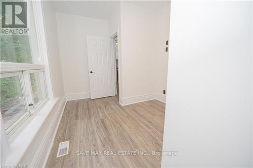 710 Adelaide Street N, London, ON - Indoor Photo Showing Other Room