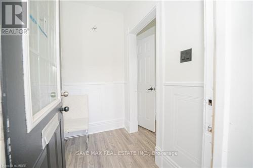 710 Adelaide Street N, London, ON - Indoor Photo Showing Other Room