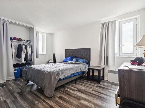 Master bedroom - 2009-285 Rue Laurier, Gatineau (Hull), QC - Indoor Photo Showing Bedroom