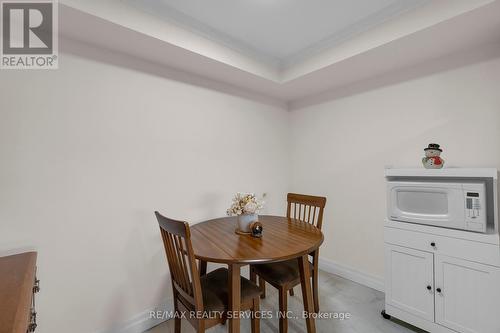 811 - 330 Mill Street S, Brampton (Brampton South), ON - Indoor Photo Showing Dining Room