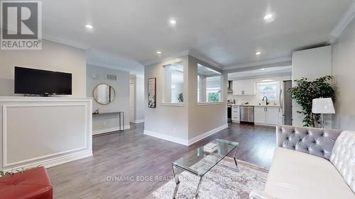 18 Dods Drive, Caledon (Alton), ON - Indoor Photo Showing Living Room